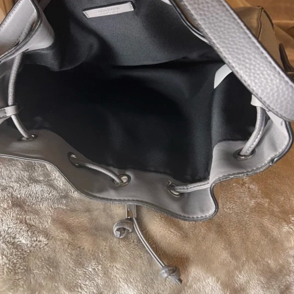 Zara Bucket Bag - Picture 7 of 10